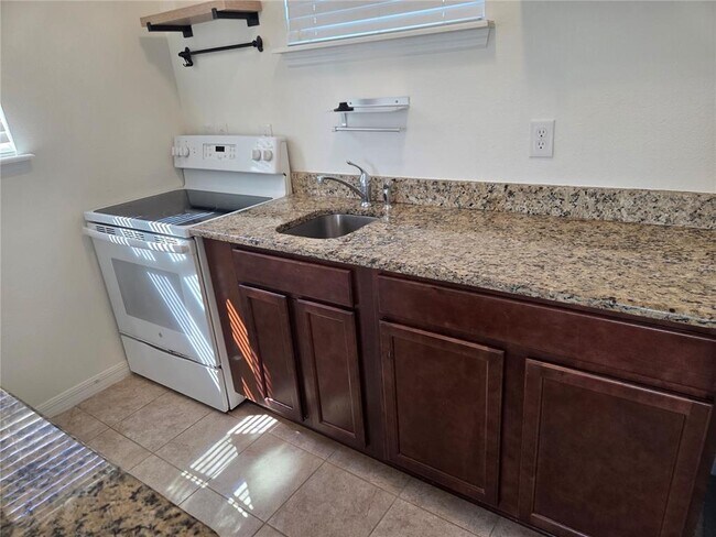 Foto del edificio - 8359 Lookout Pointe Dr