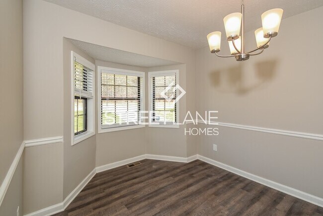 Building Photo - REDUCED-Now offering first full month FREE!