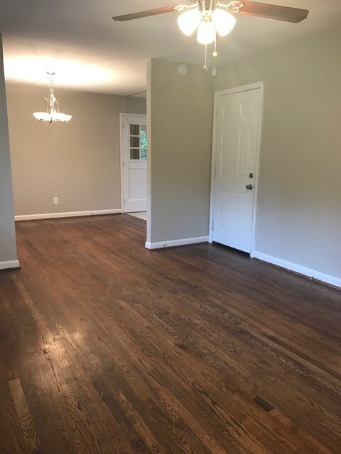 Foto del edificio - Warm & Inviting 4br/2ba Ranch with BASEMEN...