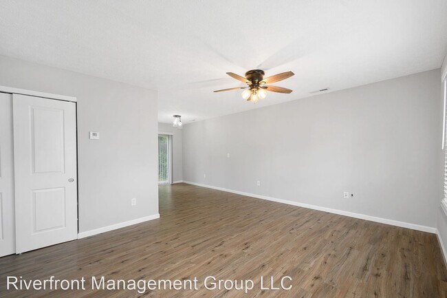 Foto del edificio - 3 br, 1 bath House - 808 Garvey Ave