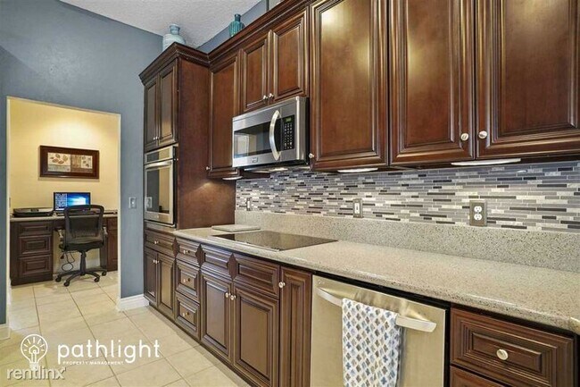 Building Photo - 5 br, 3 bath House - 316 Talwood Trace UNIT