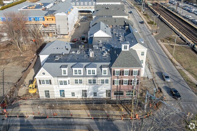 Building Photo - Heights Crossing