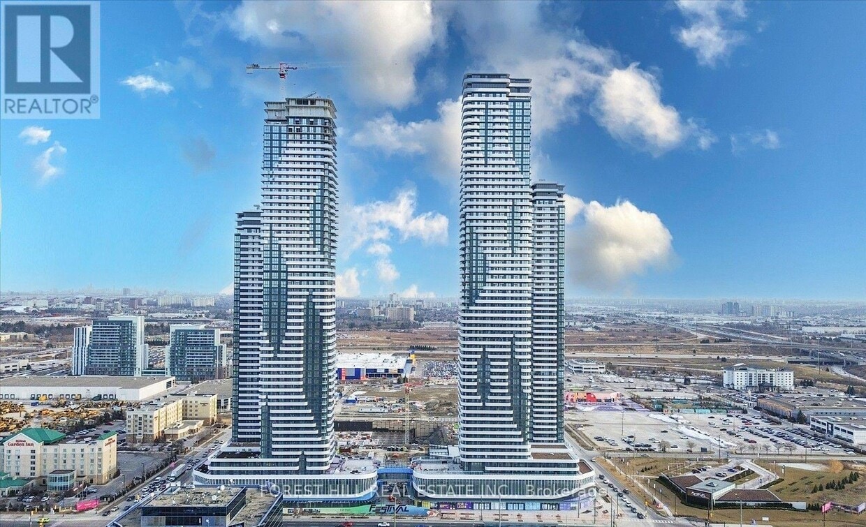 Primary Photo - 8 Interchange Wy