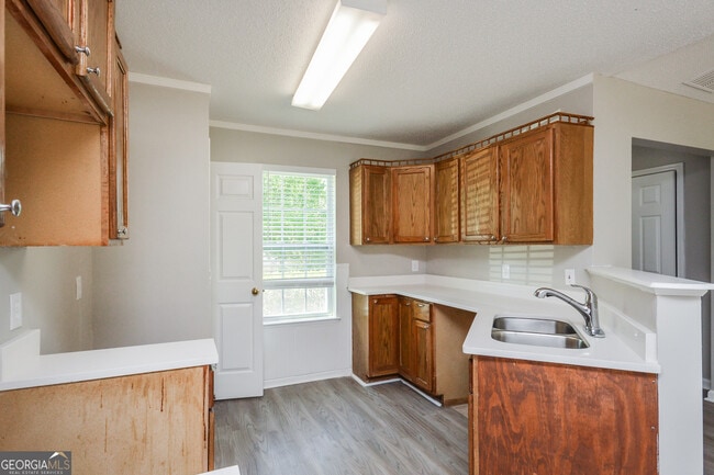 Building Photo - 115 Honey Ln