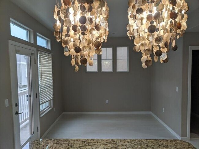 Building Photo - 3 bedroom in Fremont CA 94538