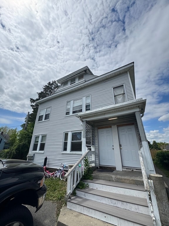 Primary Photo - 25 1/2 Porter St