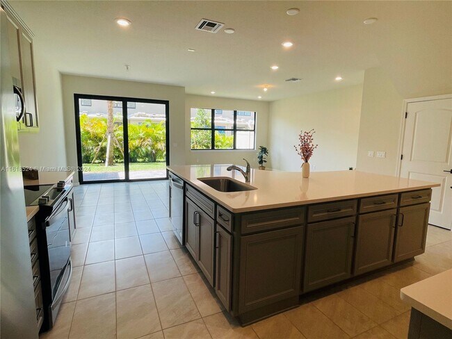 Foto del edificio - 8187 Cinch Way