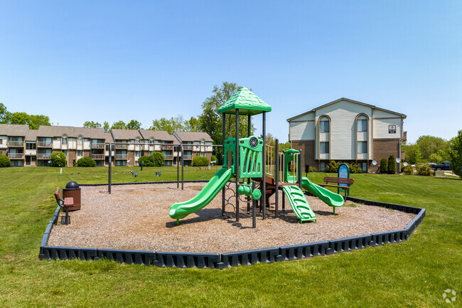 Playground & Dog Park - Carlyle Place