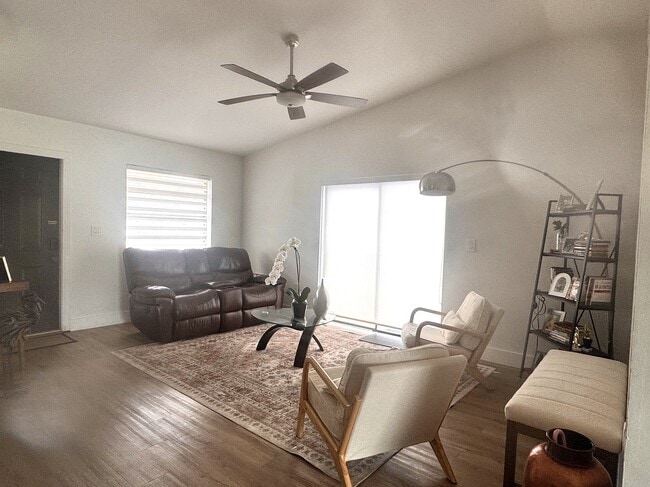 Foto del edificio - 11450 SW 75th Ter