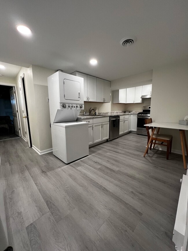 Cocina/Pasillo - 205 Palomino Dr