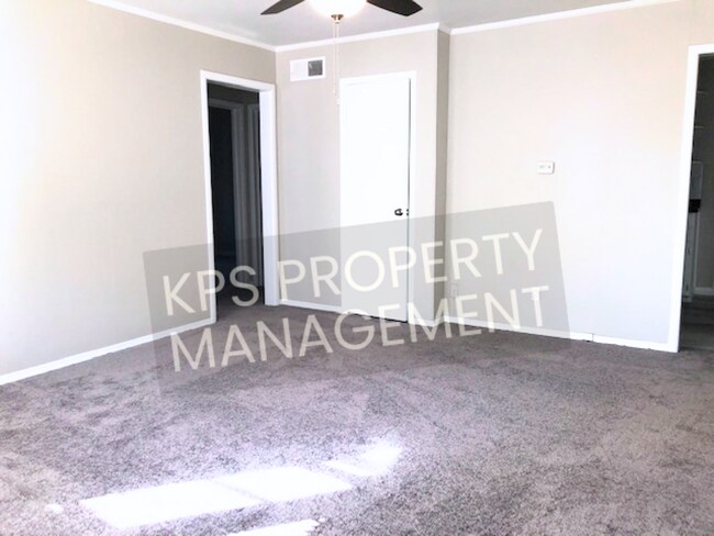 Foto del edificio - 1151 Richmond S