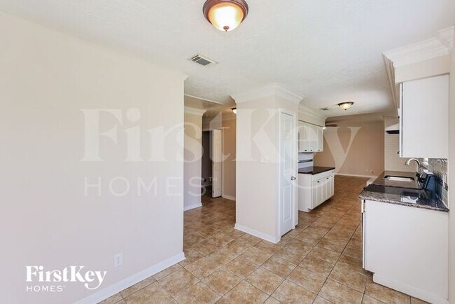 Building Photo - 5447 Timpani Dr