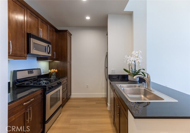 Building Photo - 2400 Scholarship