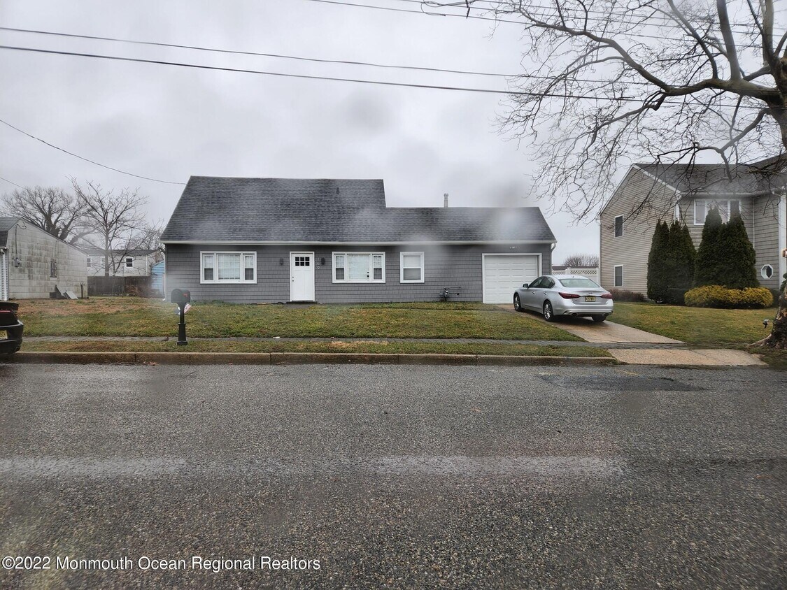 169 Castlewall Ave, Long Branch, NJ 07740 House for Rent in Long Branch, NJ