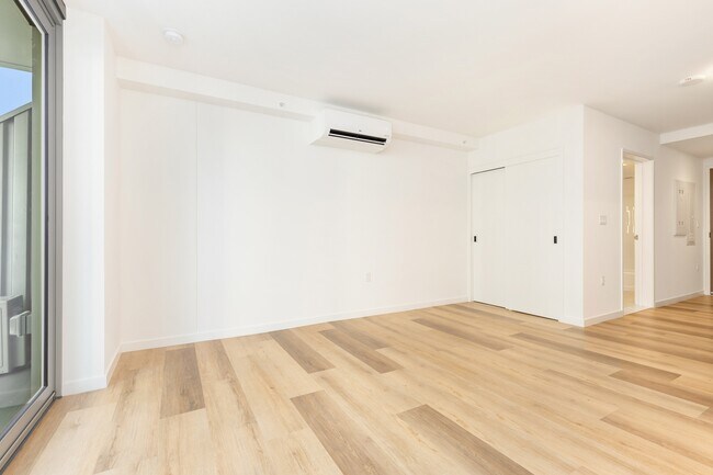 Foto del edificio - 1500 Rycroft St