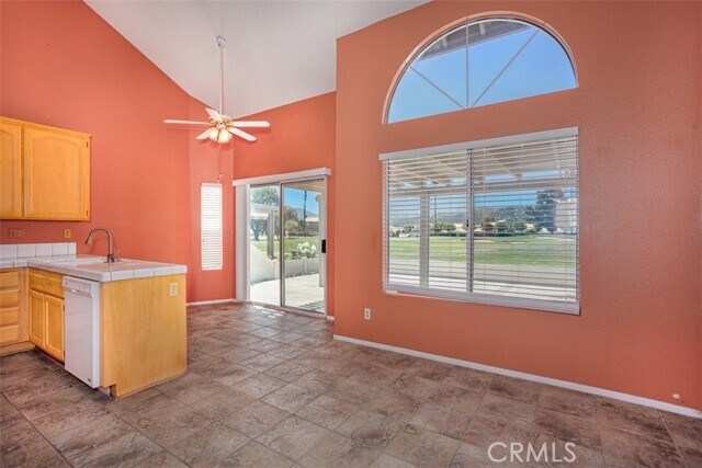 Foto del edificio - 5168 W Pinehurst Dr