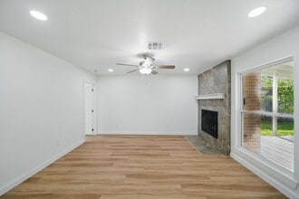 Building Photo - 9711 Derrik Dr