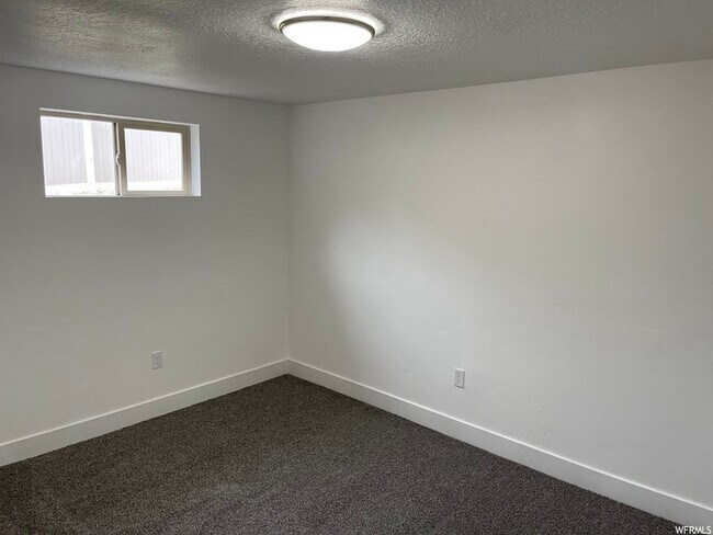 Building Photo - 7412 S 700 E
