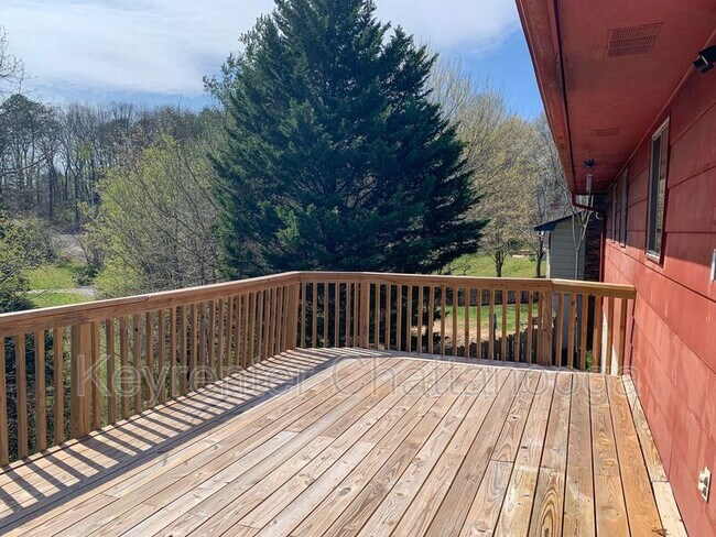 Building Photo - 434 Stone Ridge Dr