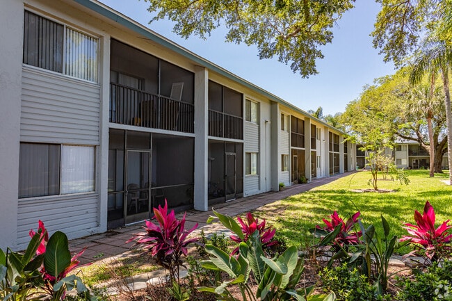 Building Photo - The Boulevard Apartments