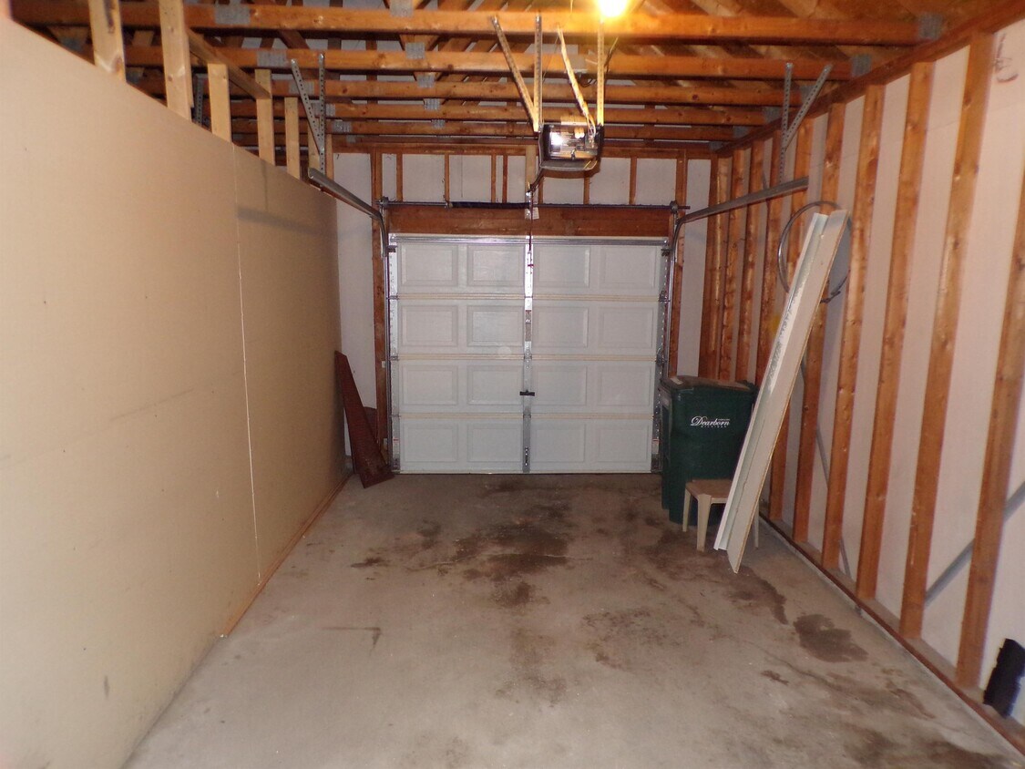 3516 Heritage Pkwy, Dearborn, MI 48124 Townhome Rentals in Dearborn