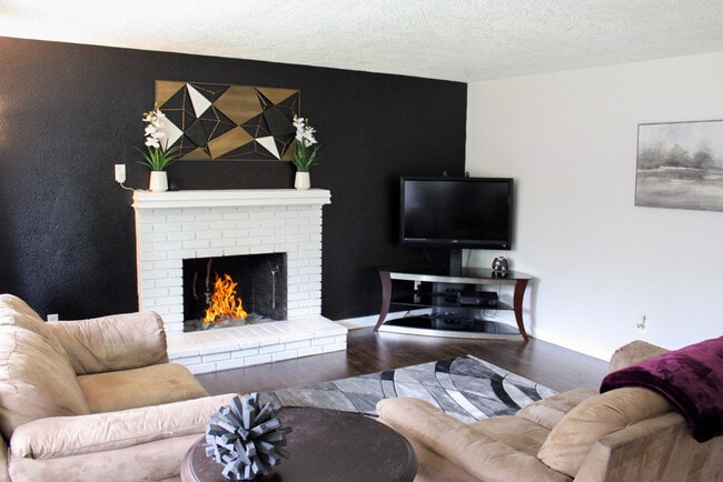 Foto del edificio - 2594 Hummingbird St NE