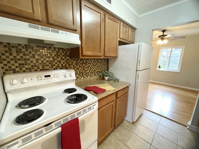 Building Photo - 5148 E Willock Rd