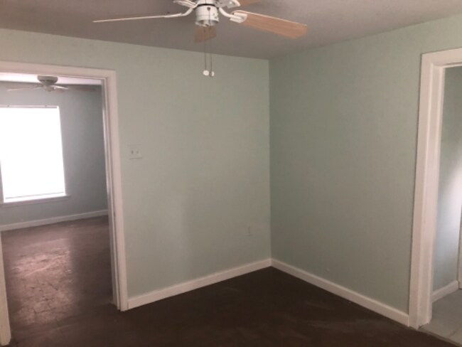 Foto del edificio - 2705 El Paso St