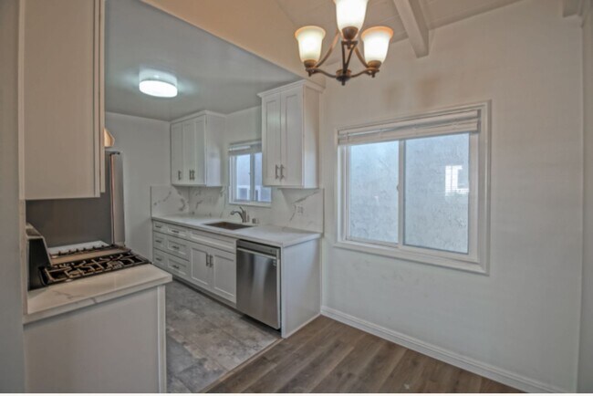 Foto del edificio - Remodeled & Incredibly Charming, 1BR1BA No...