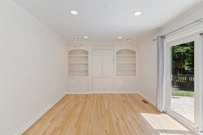 Building Photo - 119 Oriole Ln