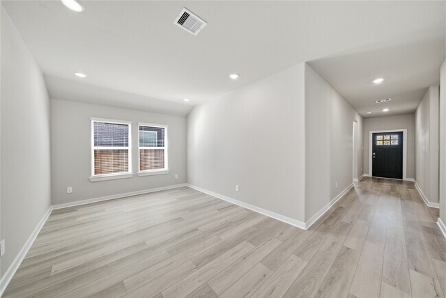 Building Photo - 2606 Good Morrow Dr