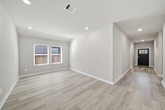 Building Photo - 2606 Good Morrow Dr