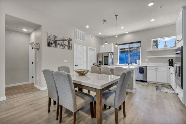 Foto del edificio - 150 Rissone Ln