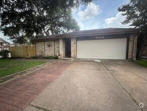 Building Photo - 11958 Meadow Crest Dr