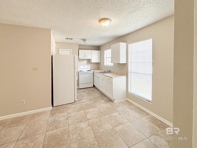 Foto del edificio - 6415 Schoel Ln