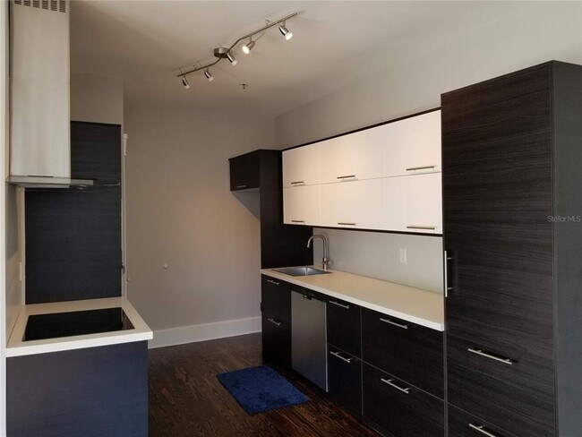 Foto del edificio - 835 7th Ave S