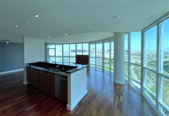 Building Photo - 3131 Michelson Dr