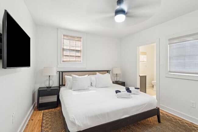 Foto del edificio - 1900 Calvert St