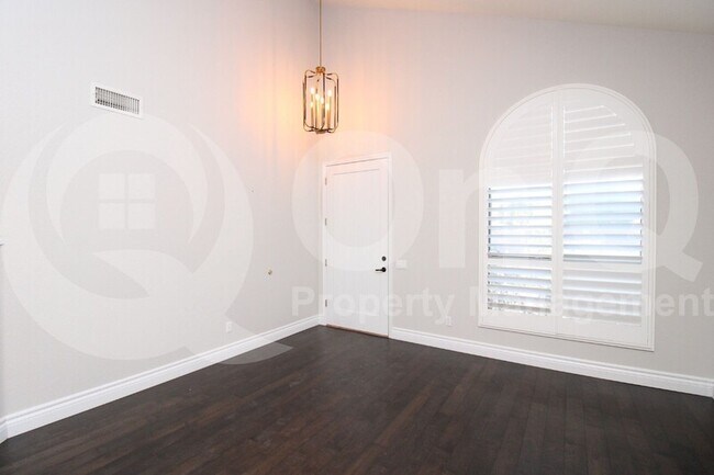 Building Photo - 5063 Tumbleweed Ln