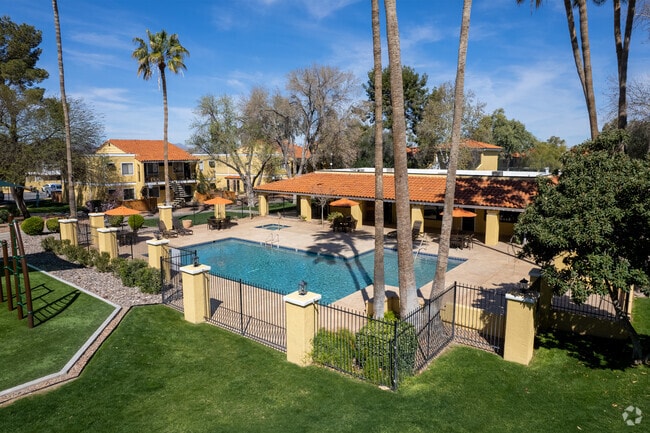 El Conquistador - El Conquistador Apartments