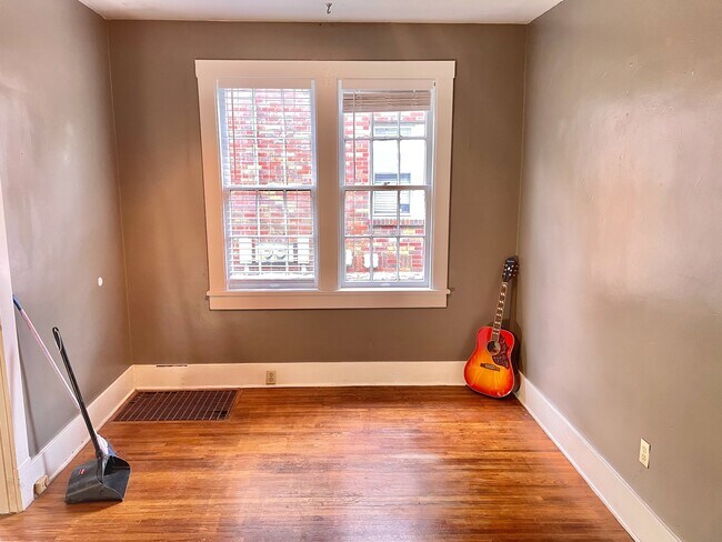 Dining room/office - 2813 Sherbourne Ave