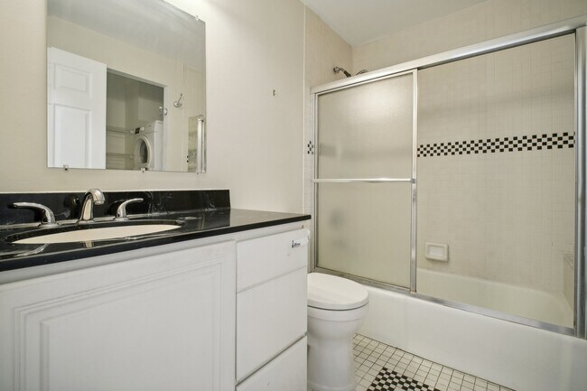 Foto del edificio - 205 10th St