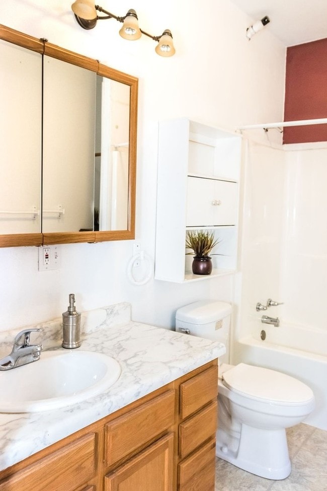 Foto del edificio - Single Bedroom Unit just 7 minutes from CMU