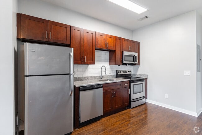 Interior Photo - Ellis Germantown