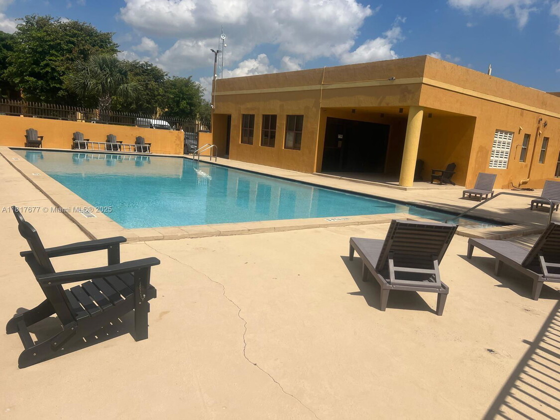 Photo - 560 Northwest 114th Avenue Apt #202, Doral, FL 33172 - 1 BR 1 BA condo
