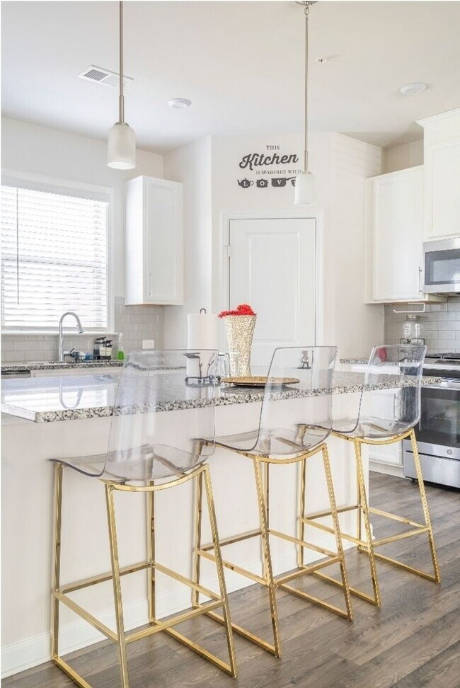 Foto del edificio - 1421 Ridgebend Way SE