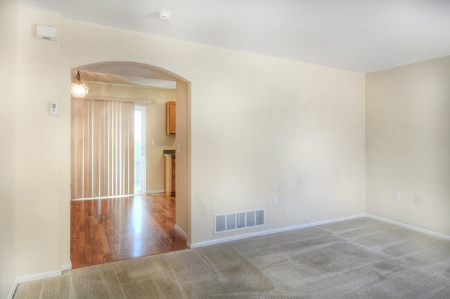 Building Photo - 471 Ellers Grove