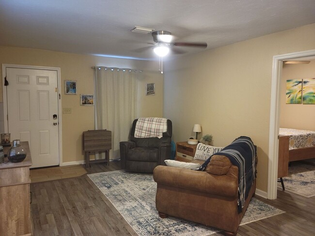 Foto del edificio - 3878 Osprey Circle