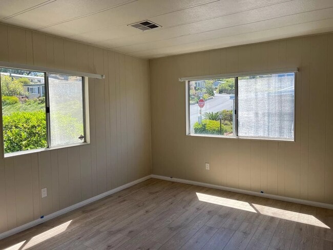 Building Photo - 4560 Dulin Rd