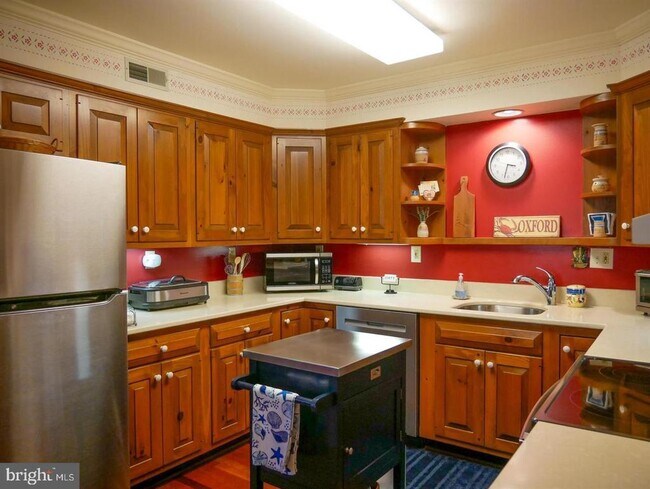 Foto del edificio - 102 Robes Harbor Ct